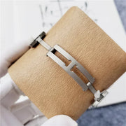 Custom Women Luxury Brand Square Roman Dial Gold And Silver Women's Steel With Diamond Case Quartz Movement Watches